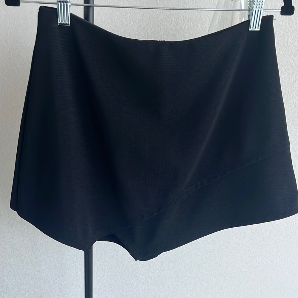 Tobi Black Women’s Skort Shorts